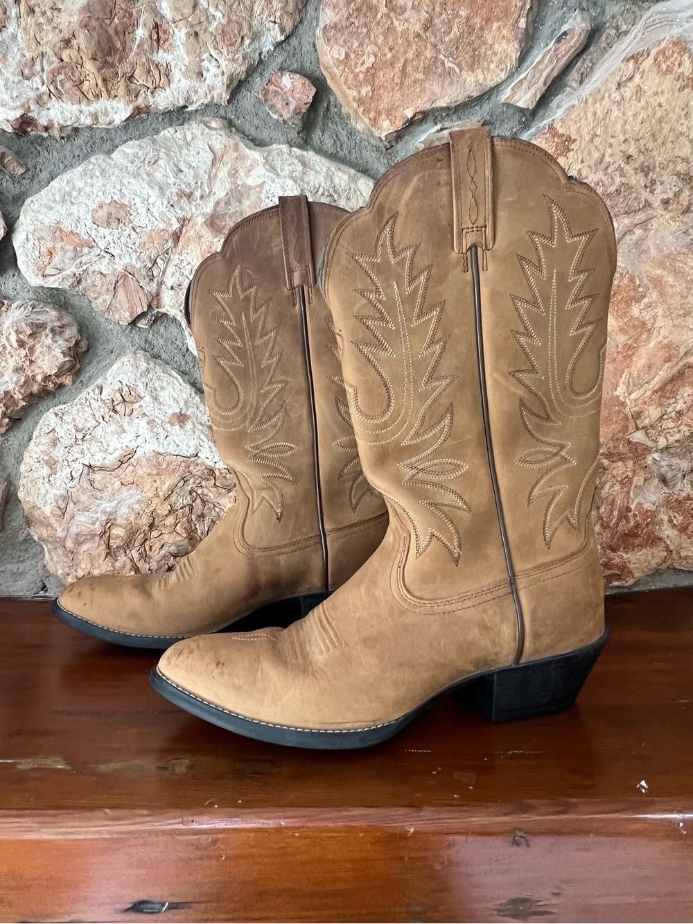 Ariat Heritage R Toe Distressed Brown Western Cowboy Boots Women’s Size 7.5B